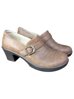 Alegria by PG Lite Brown Buckle Heeled Clogs Comfort Shoes 2" Heel | Size 5.5
